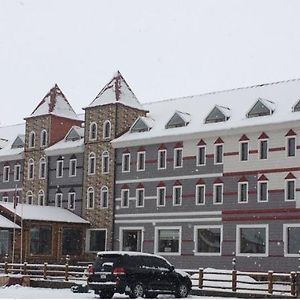 Kayi Snow Hotel